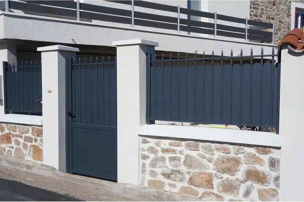 Clôture aluminium Saint-Genis-Laval par l'Atelier de l'Alu