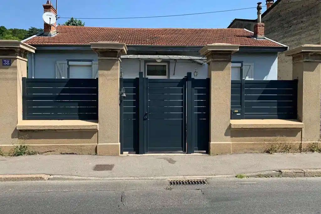 Clôture aluminium Vourles par l'Atelier de l'Alu