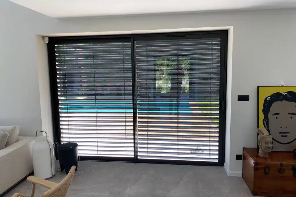 Coulissant aluminium Vaugneray par l'Atelier de l'Alu