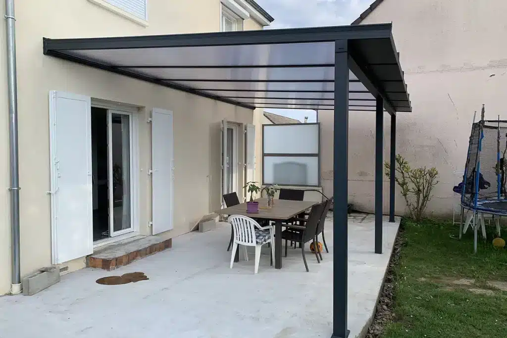 Pergola aluminium Craponne par l'Atelier de l'Alu
