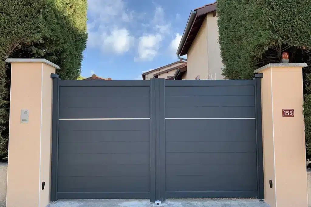 Portail aluminium Irigny par l'Atelier de l'Alu