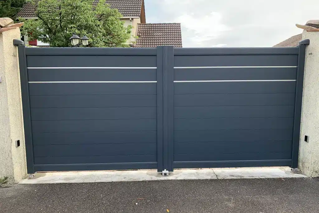 Portail aluminium Pollionay par l'Atelier de l'Alu