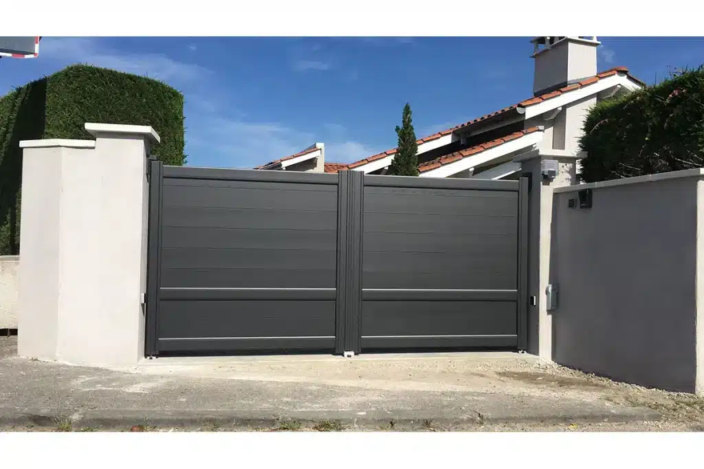 Portail aluminium Sainte-Foy-Les-Lyon par l'Atelier de l'Alu