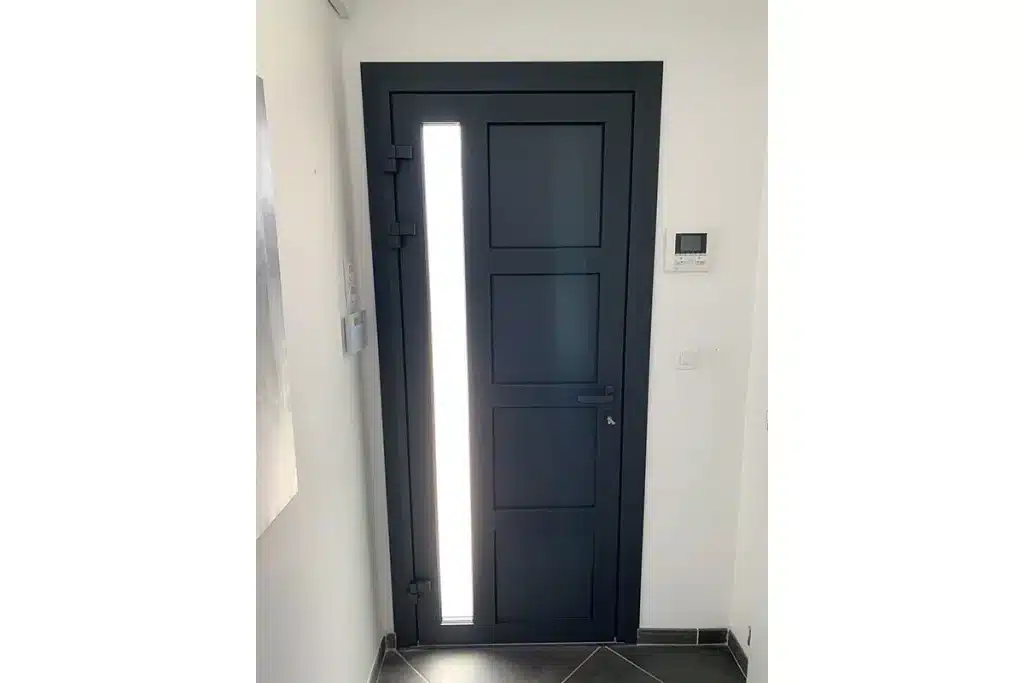 Porte entrée aluminium anthracite craponne par l'Atelier de l'Alu