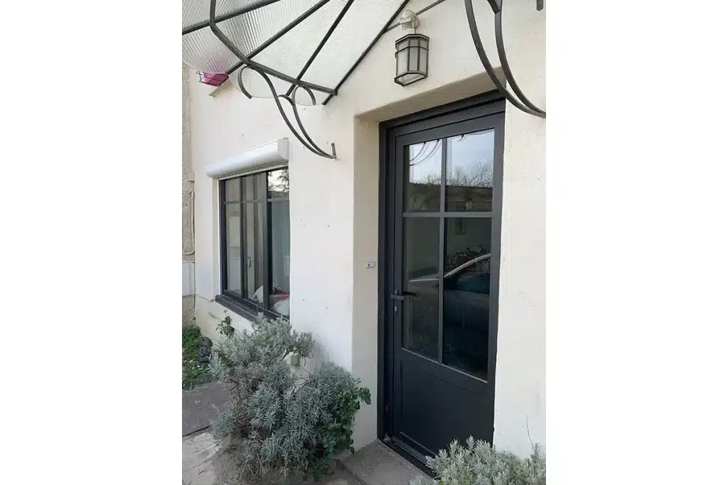 Porte aluminium Limonest par l'Atelier de l'Alu
