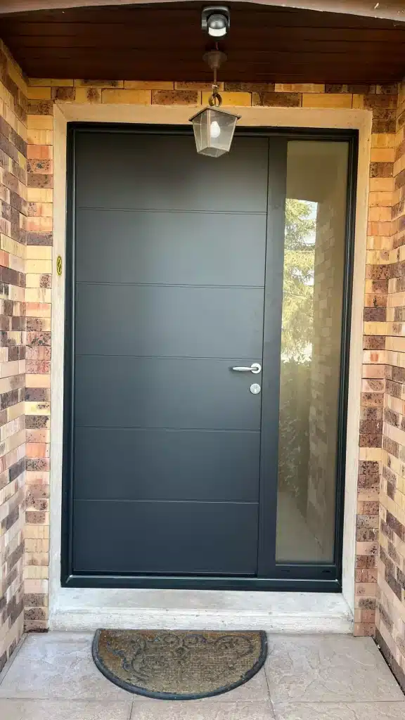 Porte aluminium rénovation par l'Atelier de l'Alu