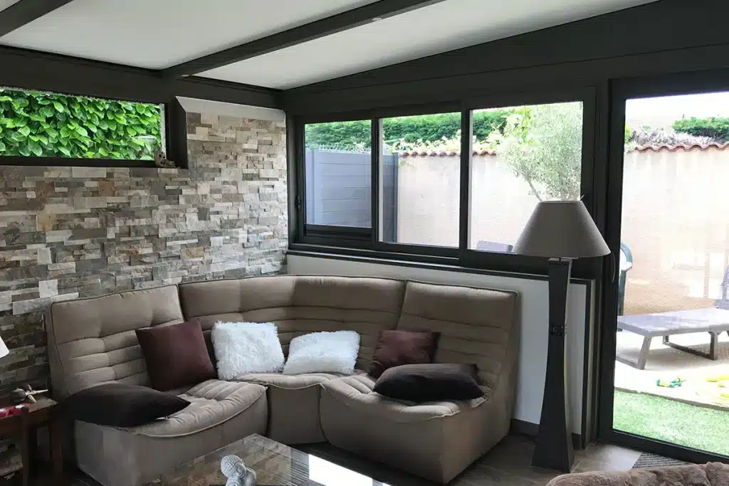 Véranda aluminium anthracite Chaponnay par l'Atelier de l'Alu