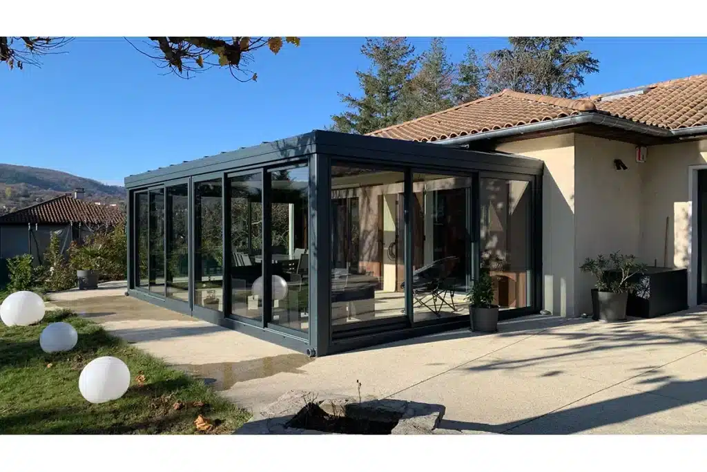 Véranda aluminium anthracite Charly par l'Atelier de l'Alu