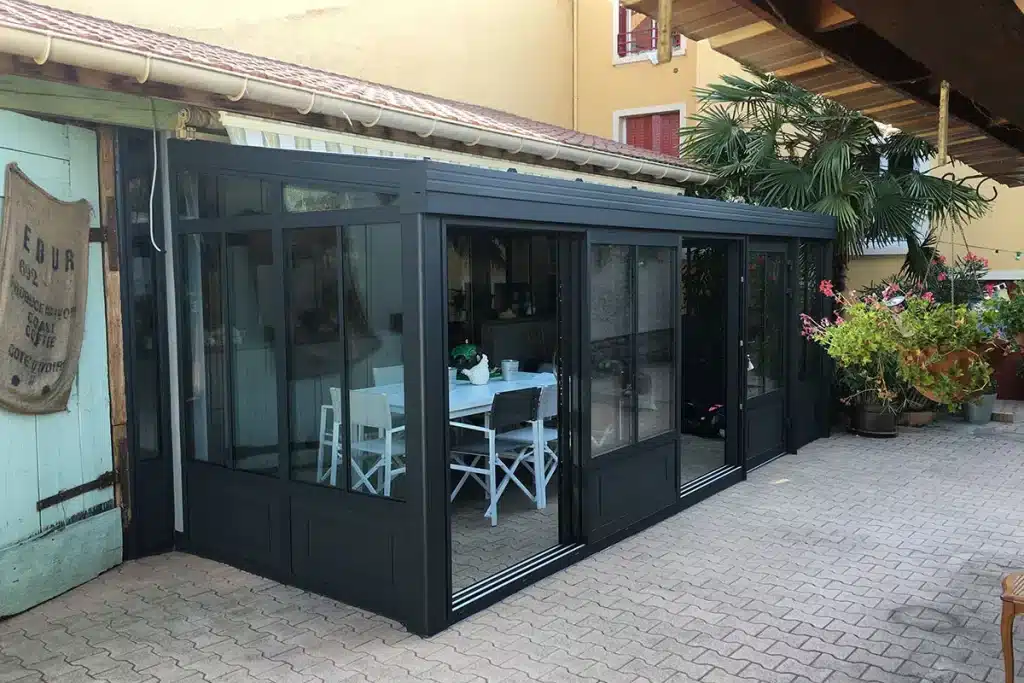 Véranda aluminium Communay par l'Atelier de l'Alu