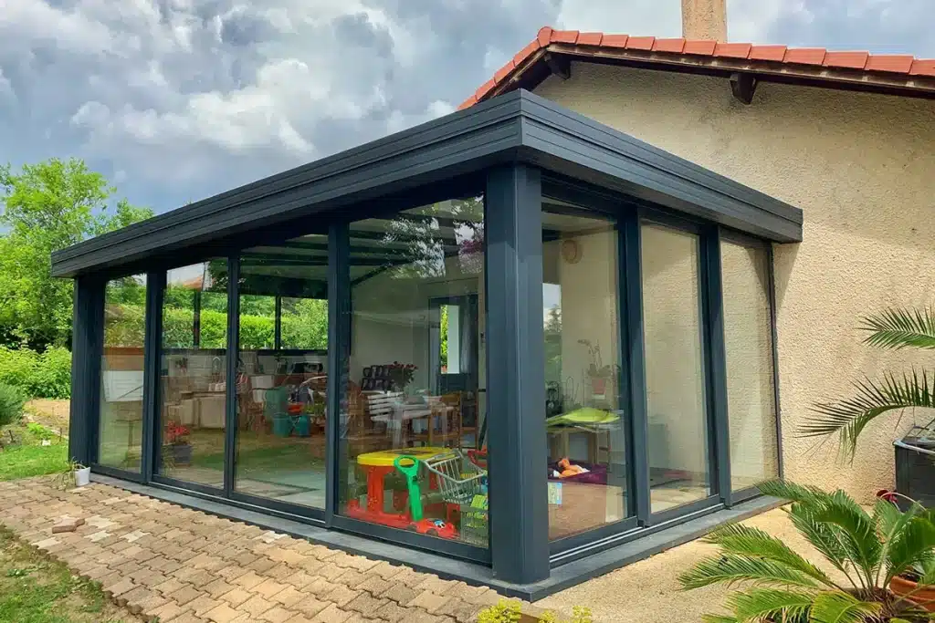 Véranda aluminium anthracite Irigny par l'Atelier de l'Alu