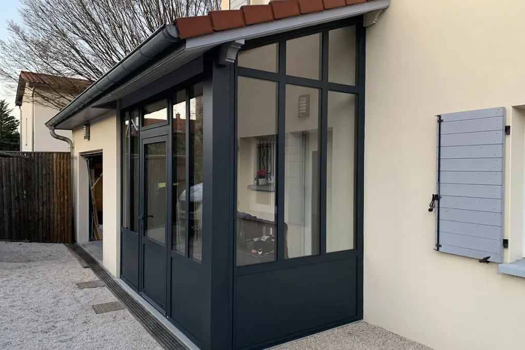 Véranda aluminium Saint-Genis-Laval par l'Atelier de l'Alu
