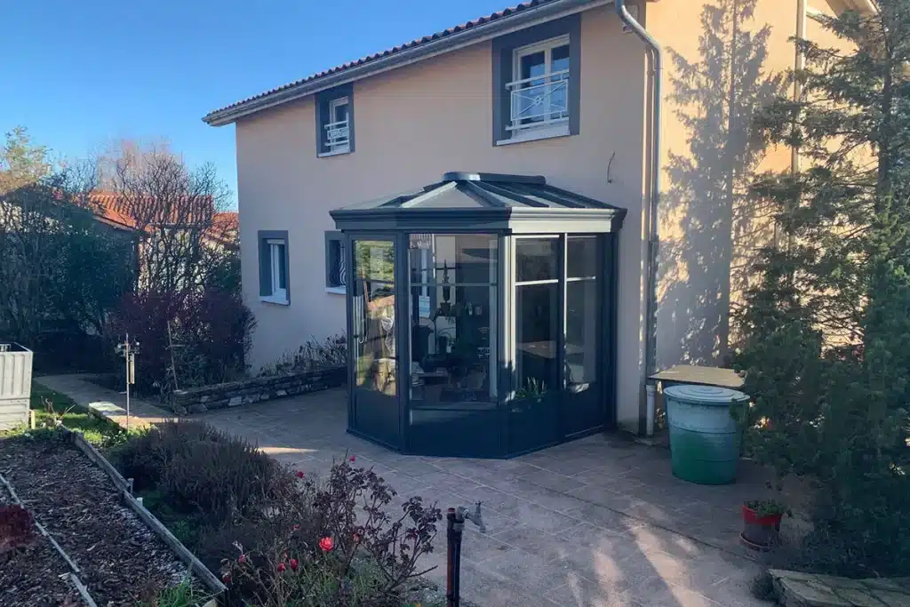 Véranda sas entrée par l'Atelier de l'Alu