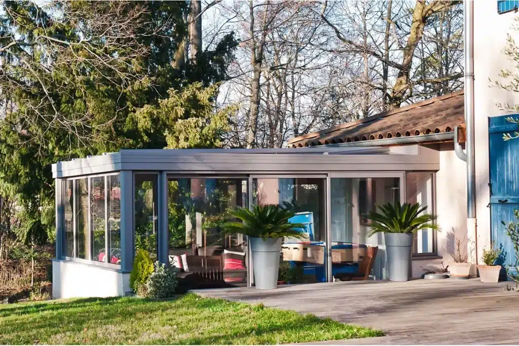 Véranda aluminium Thurins par l'Atelier de l'Alu