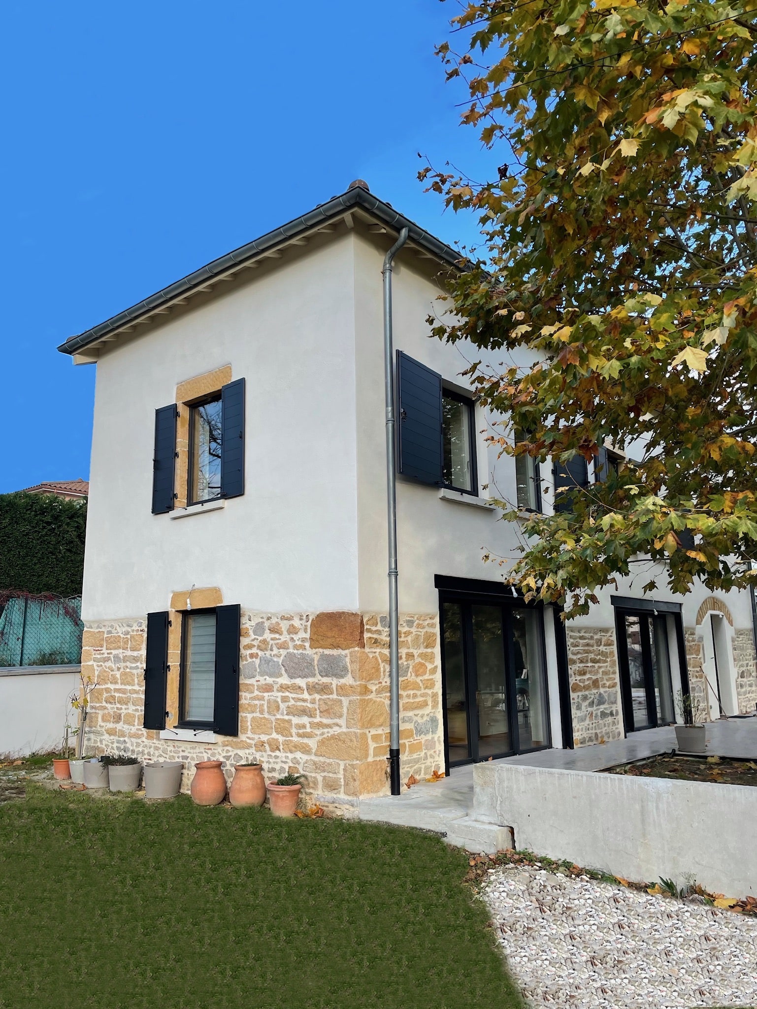 Fenêtre aluminium sur mesure à La Tour-de-Salvagny