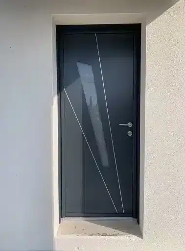 Porte d'entrée aluminium à Limonest